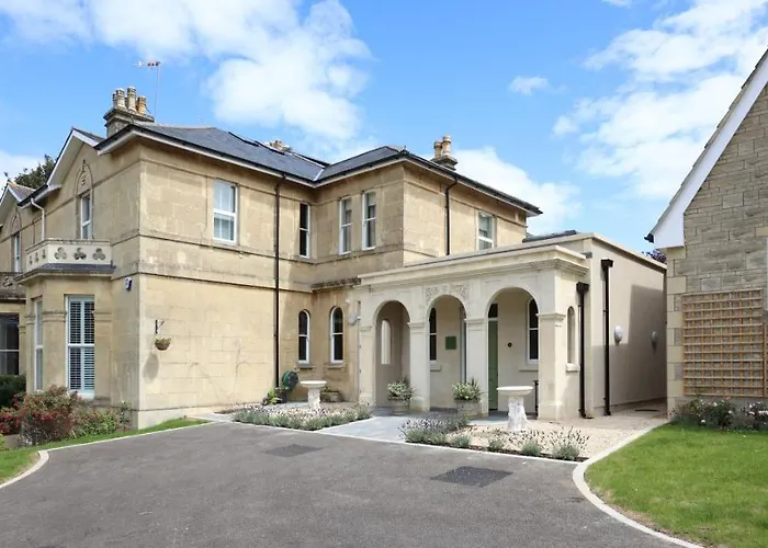 Tyndall Villa Boutique B&B